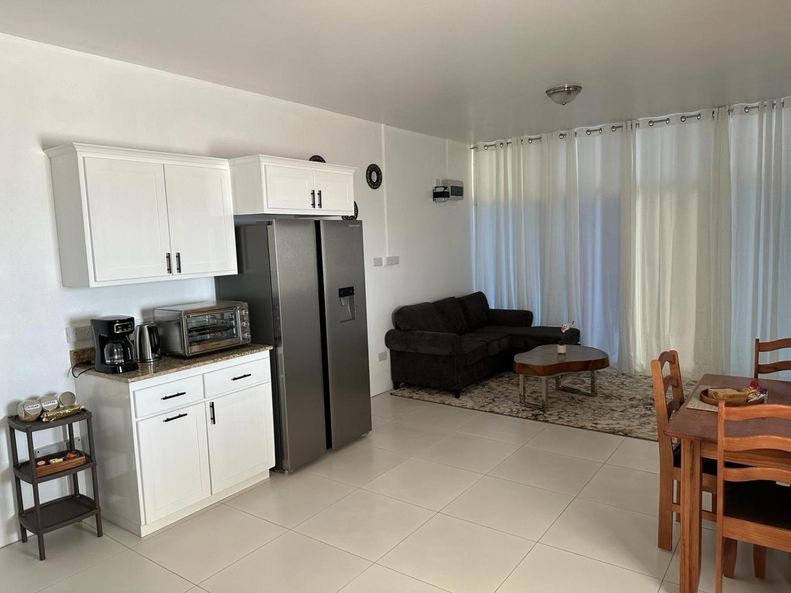 רוזו Eldorado Guesthouse & Car Rental מראה חיצוני תמונה