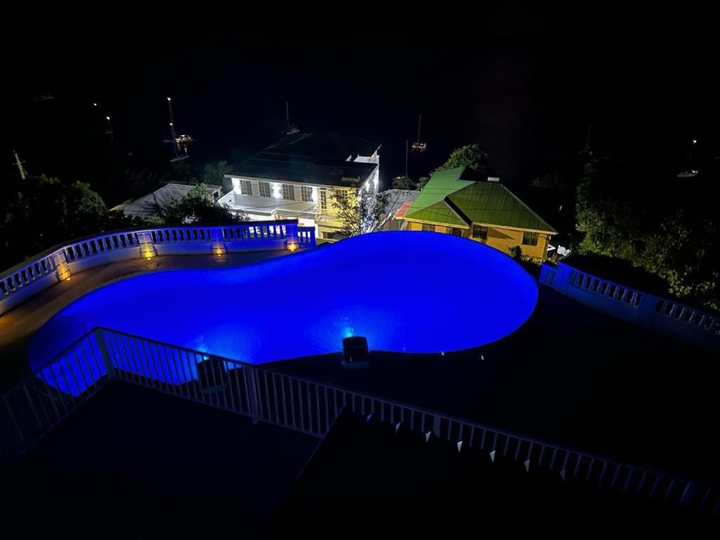 רוזו Eldorado Guesthouse & Car Rental מראה חיצוני תמונה