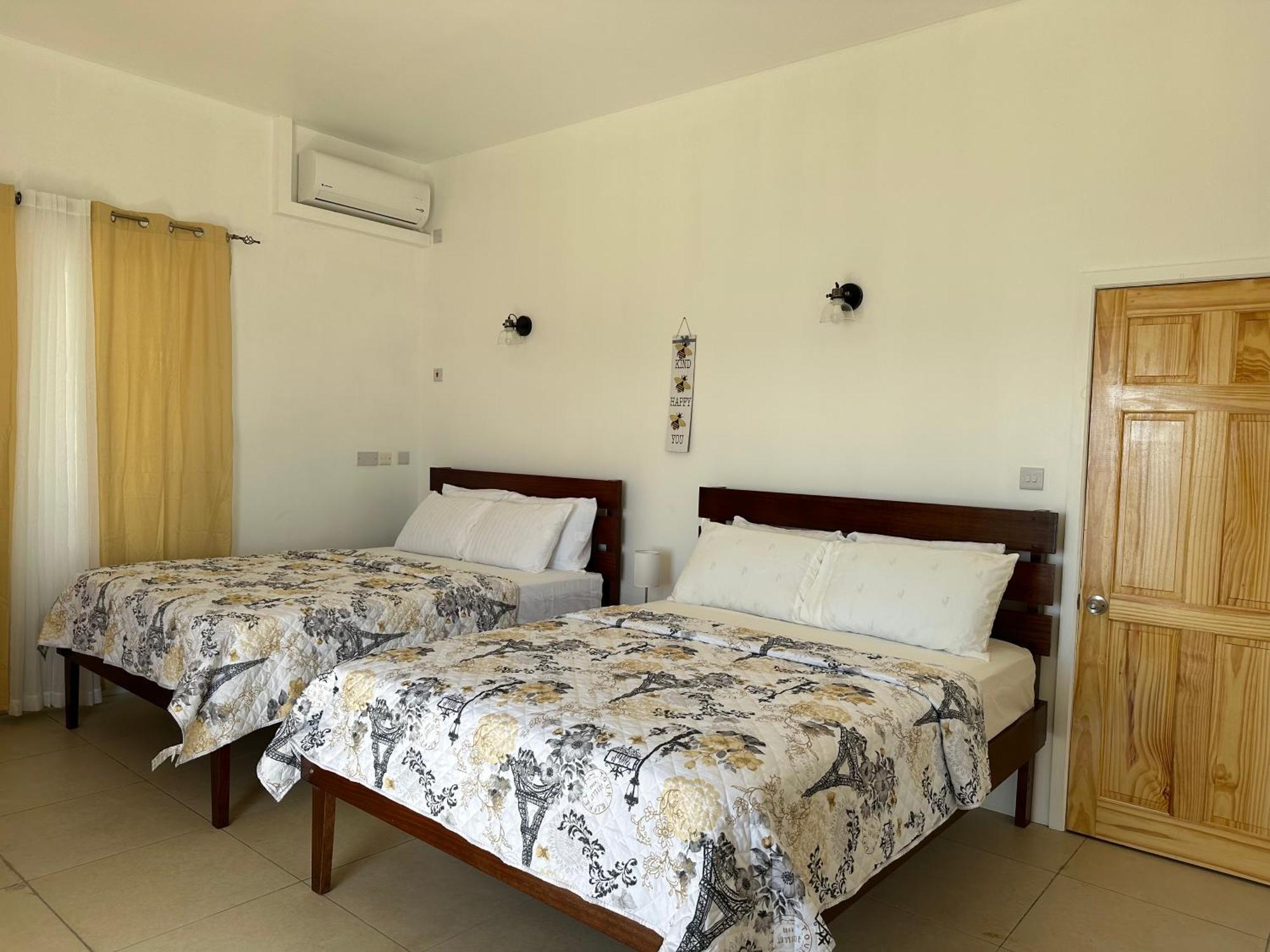 רוזו Eldorado Guesthouse & Car Rental מראה חיצוני תמונה