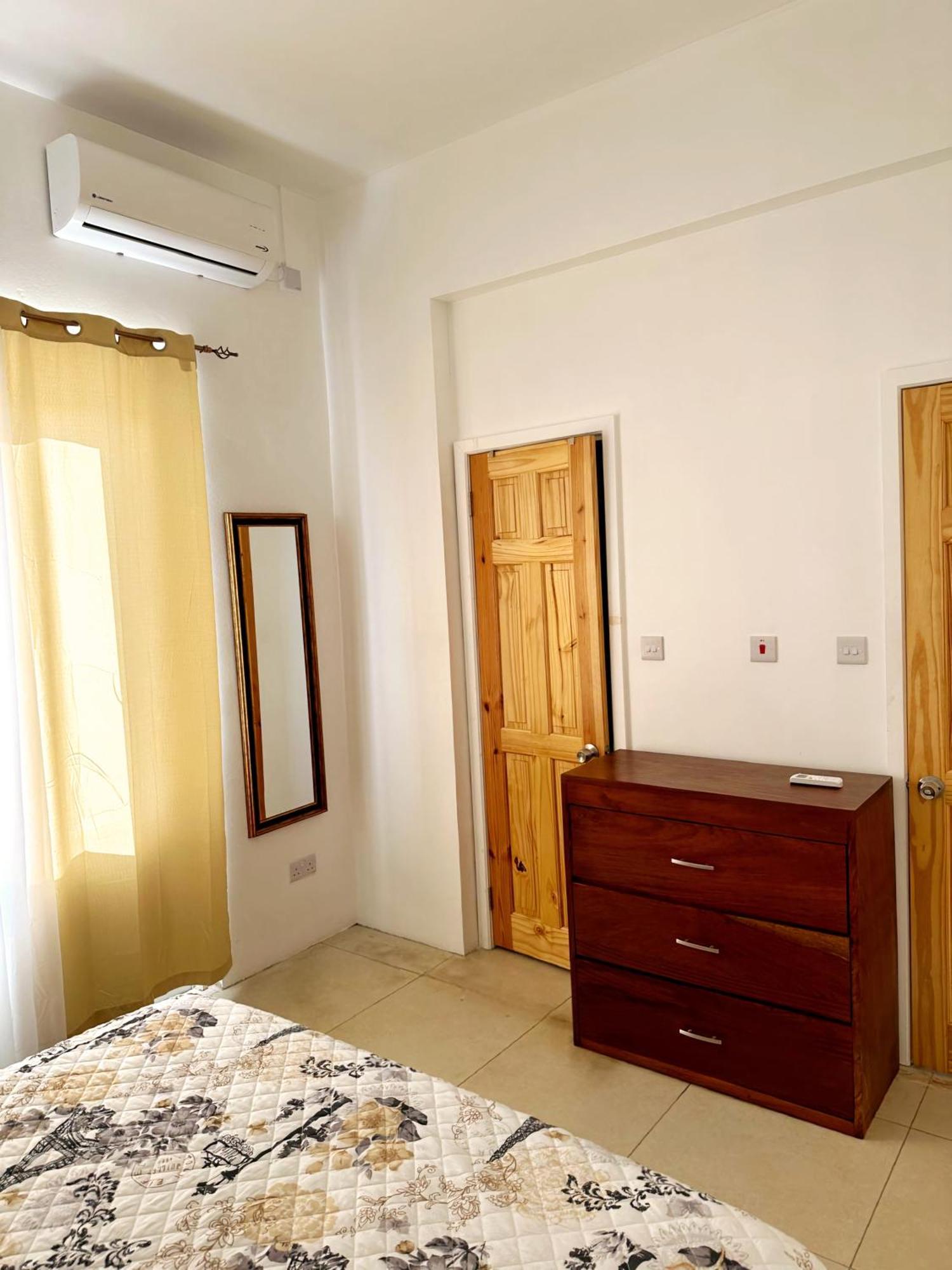 רוזו Eldorado Guesthouse & Car Rental חדר תמונה